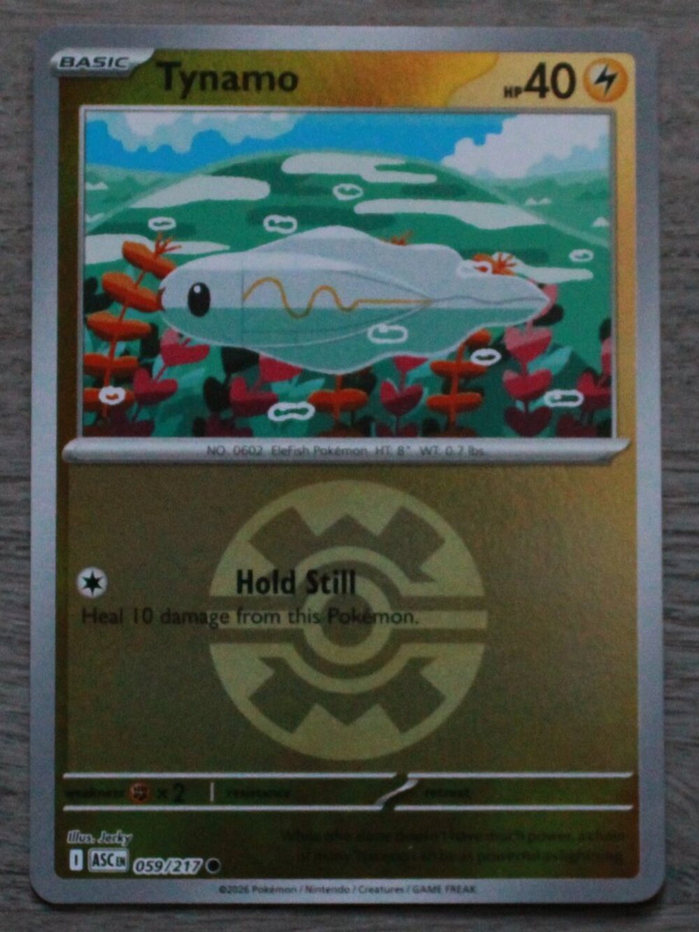 Pokemon "Tynamo" Reverse Holo Ball Trading/Playing Card